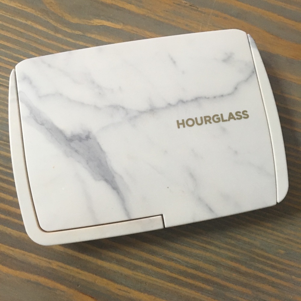 (SOLD) Hourglass Surreal Lighting Edit palette